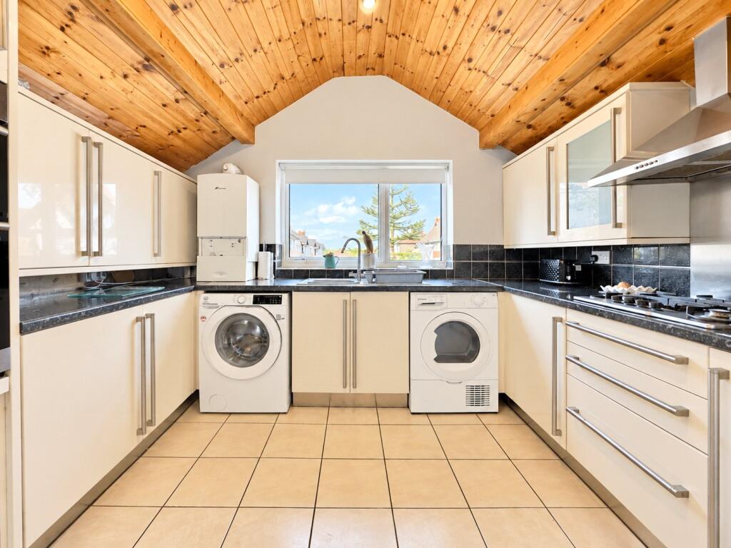 House in Wirral, Liverpool City Region - More