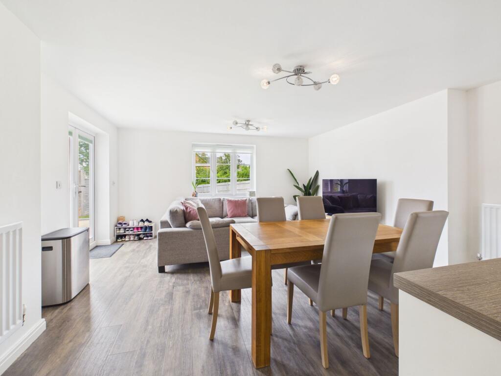 House in Silverstone, West Northamptonshire - View 4