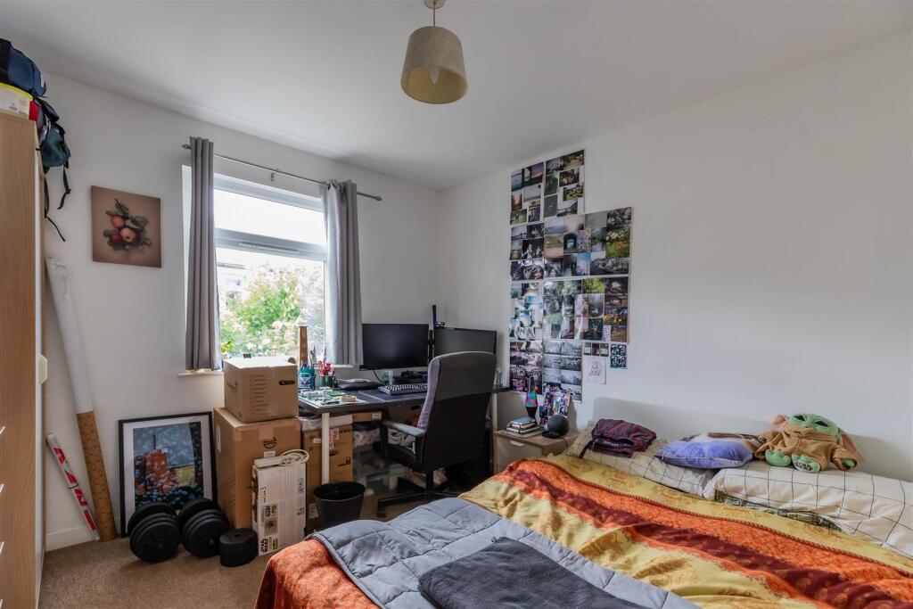 Alfred Street, Roath, Cardiff – další