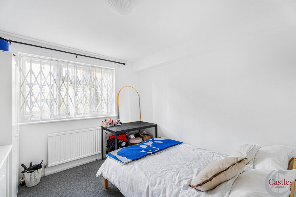 Apartment in London - More