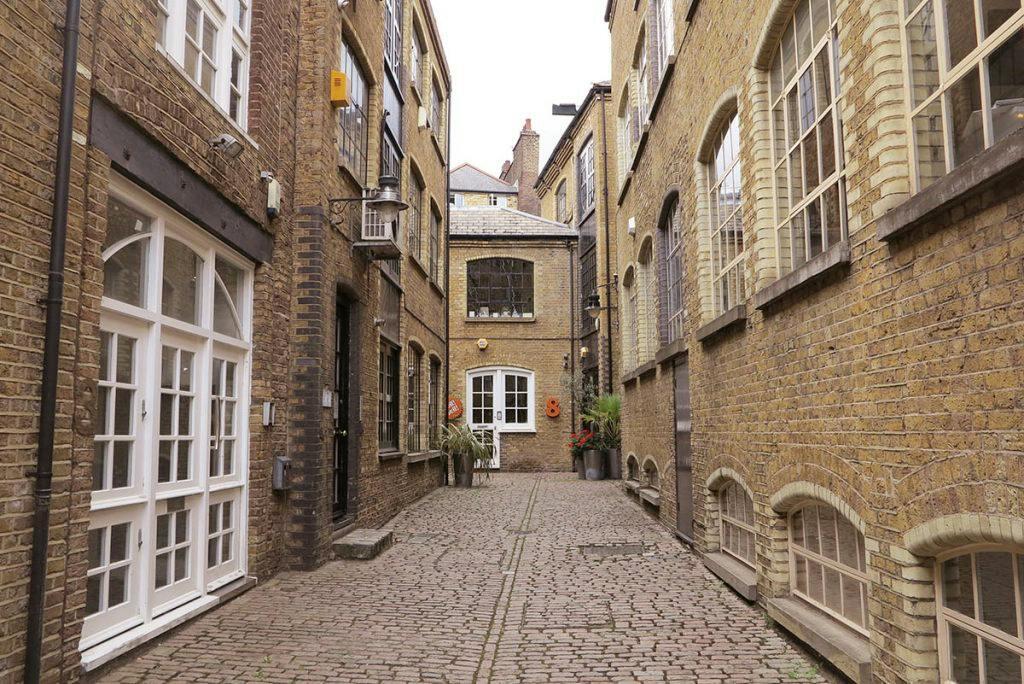 courtyard1.jpg