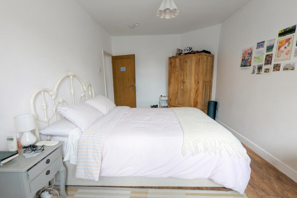 Apartment in London, Old Kingshold Estate, Hackney - More
