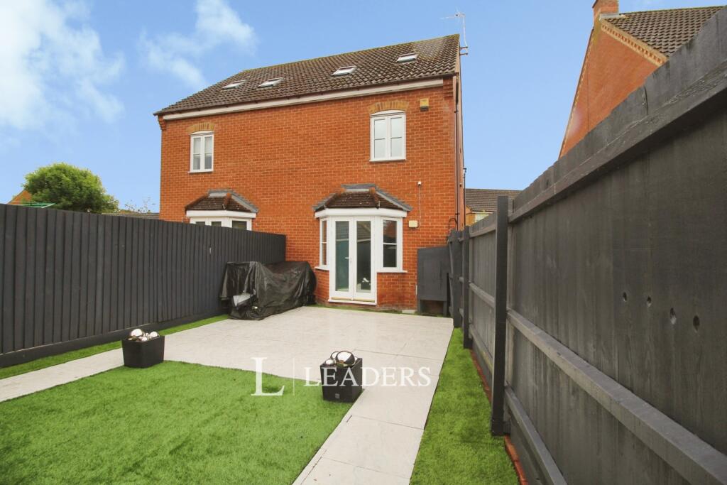 Proctor Rise, Grange Farm, Milton Keynes photo 4