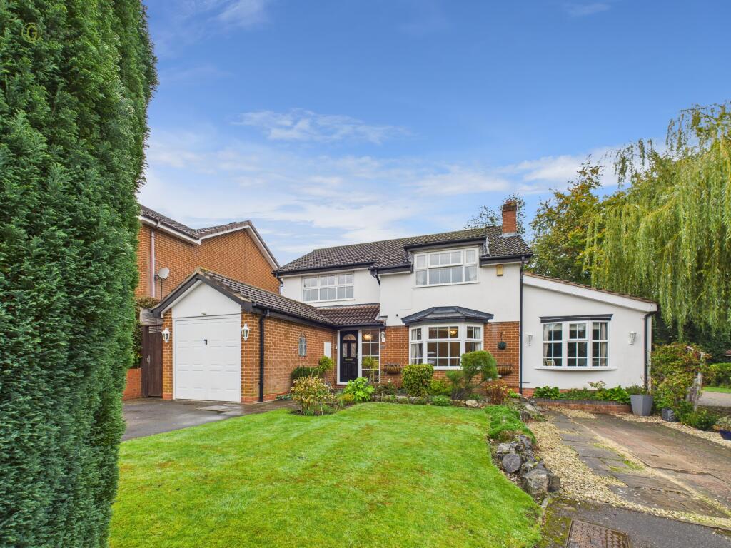 Main image of property: Nathan Close, Four Oaks, Sutton Coldfield, B75