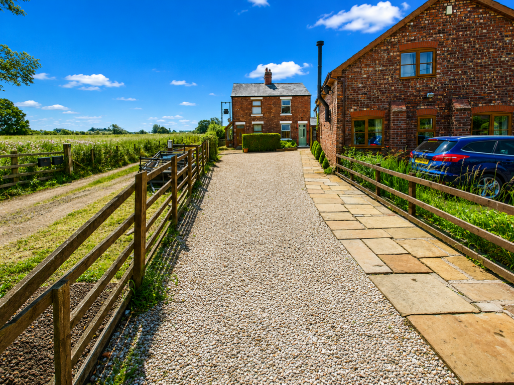 Chapel Lane, Longton, Preston - View 2