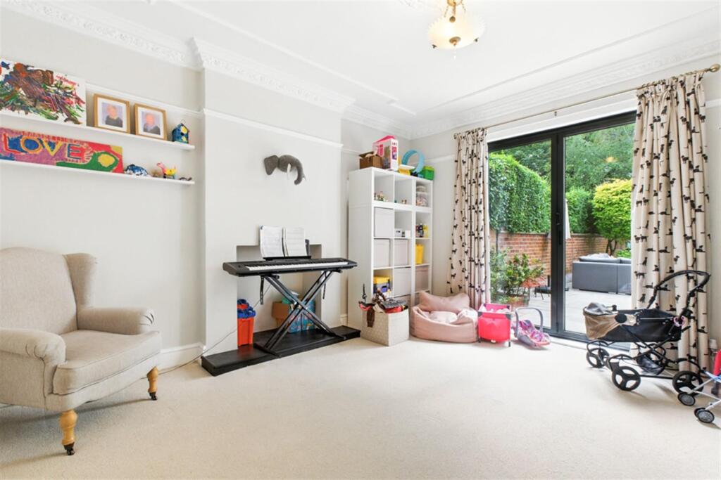House in Sutton Coldfield, Maney - View 5