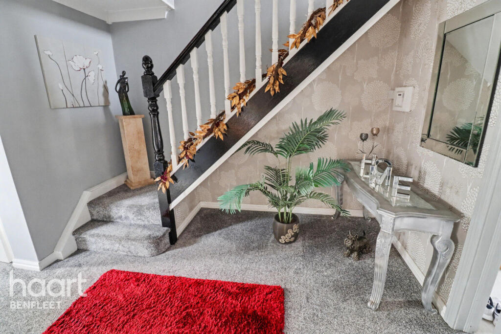 Main image of property: Keysland, Benfleet