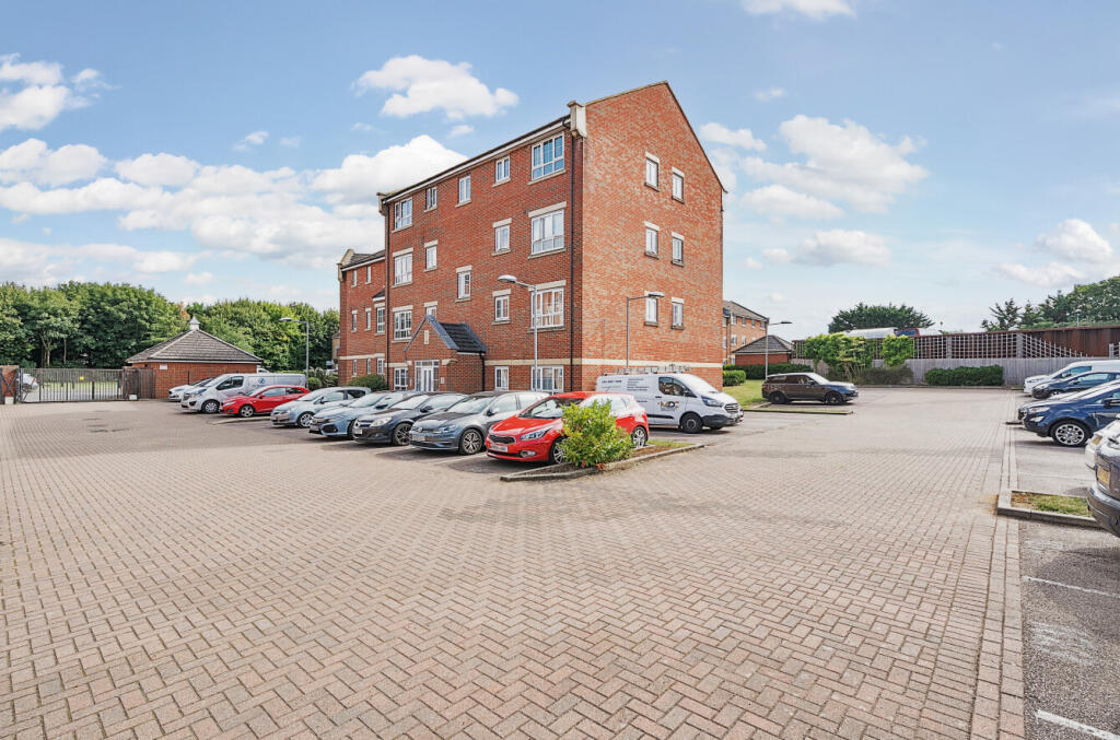 Main image of property: Watling Gardens, Dunstable, Bedfordshire