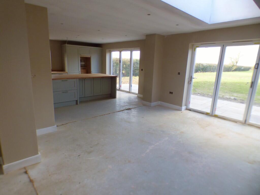 House in Mid Suffolk, Yaxley - More