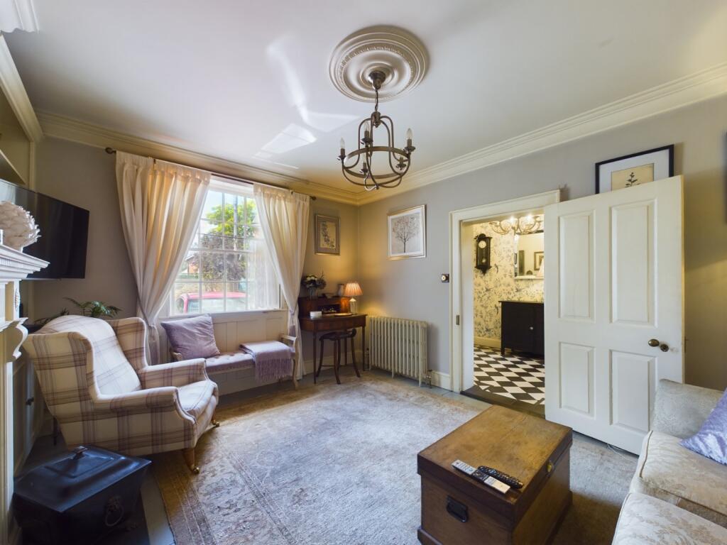 High Street, Stanwell, Surrey, TW19 – pohled 6