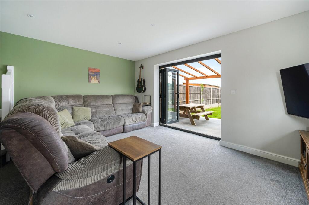 House in North Kesteven, Heckington - View 2