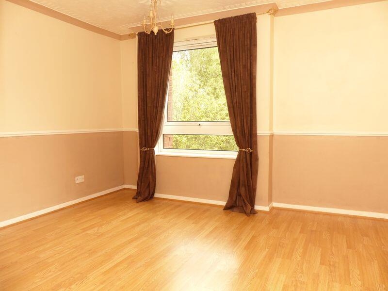 Apartment in Birmingham, Sutton Coldfield - More