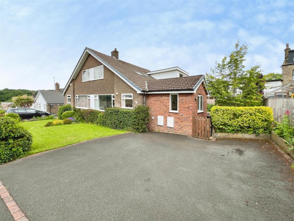 Main image of property: Brackendale Parade, Bradford, BD10 0SR