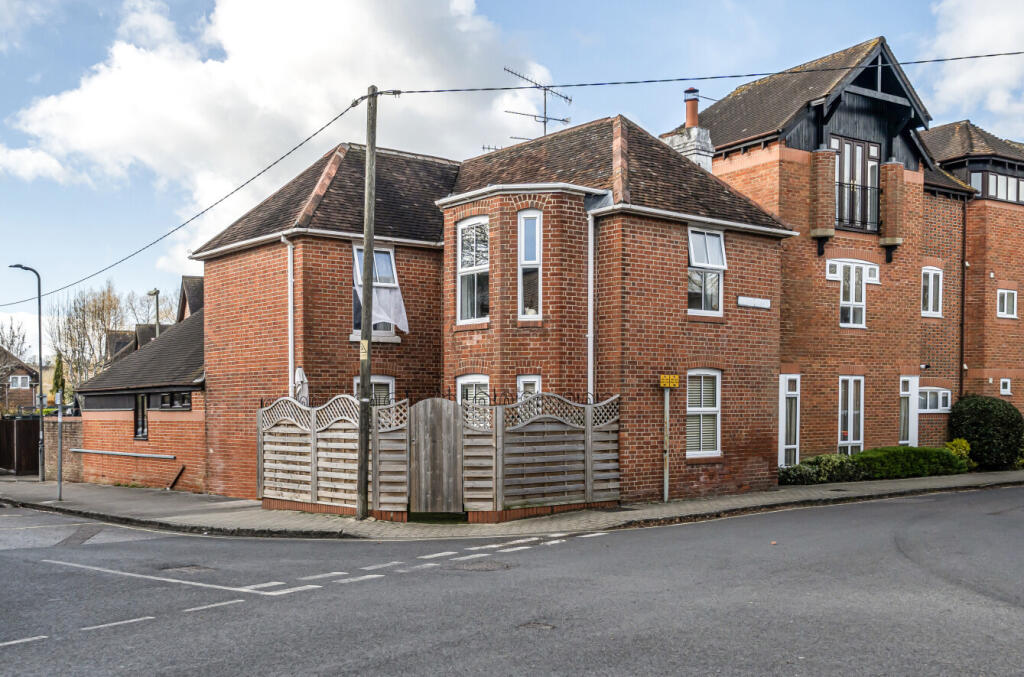 Main image of property: St. Bonnet Drive, Bishops Waltham, Southampton, SO32