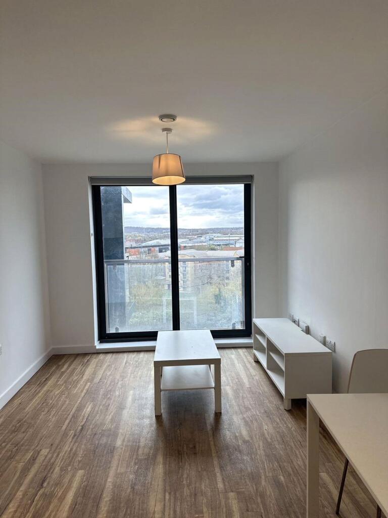 Apartment in Leeds - View 2
