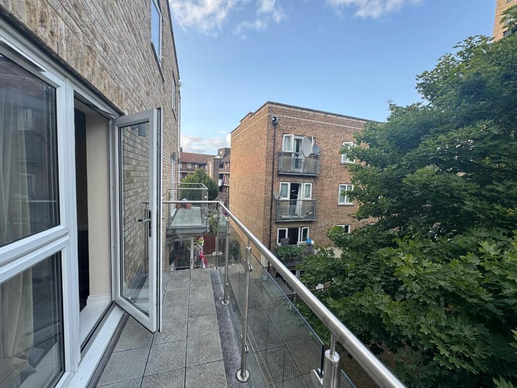 3 bedroom flat for rent