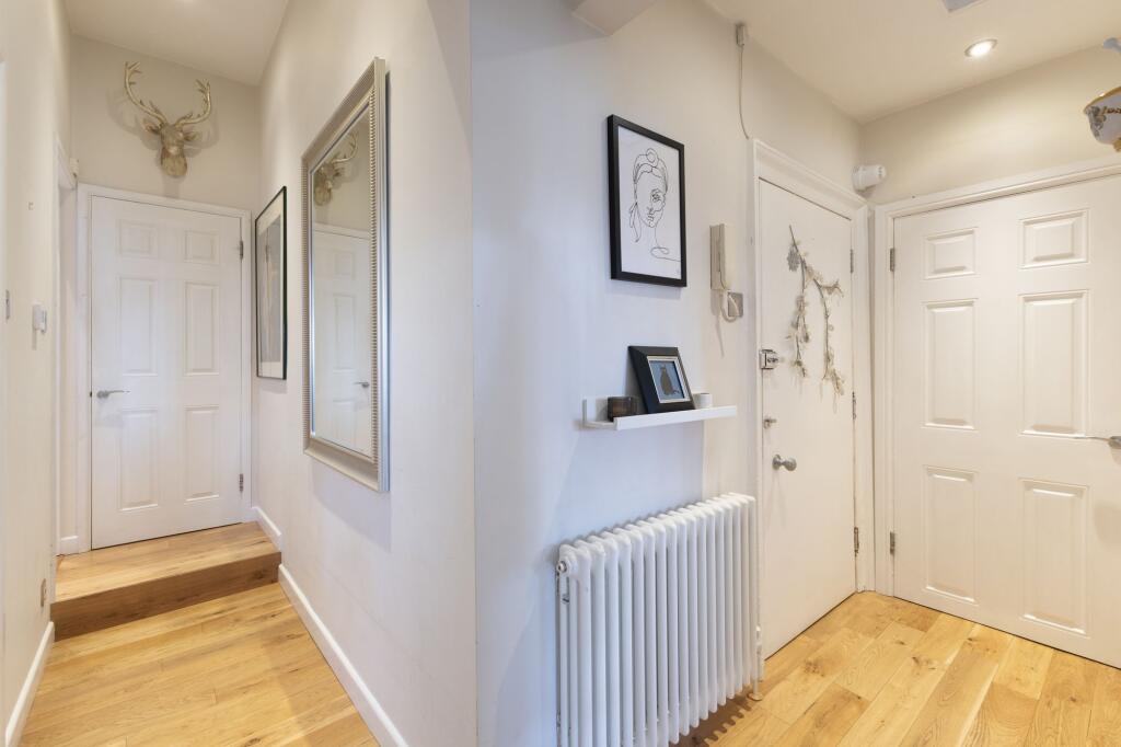 Additional image 10 of Royal Crescent, Bath, BA1