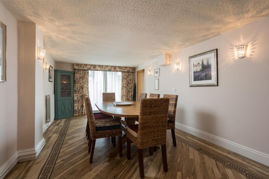 The Nook, Oakworth, Keighley - More