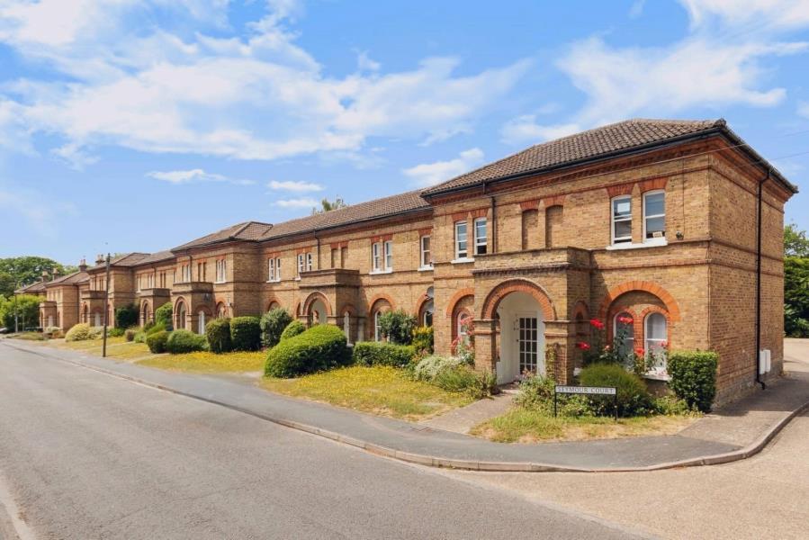 Main image of property: Knaphill, Woking, Surrey, GU21