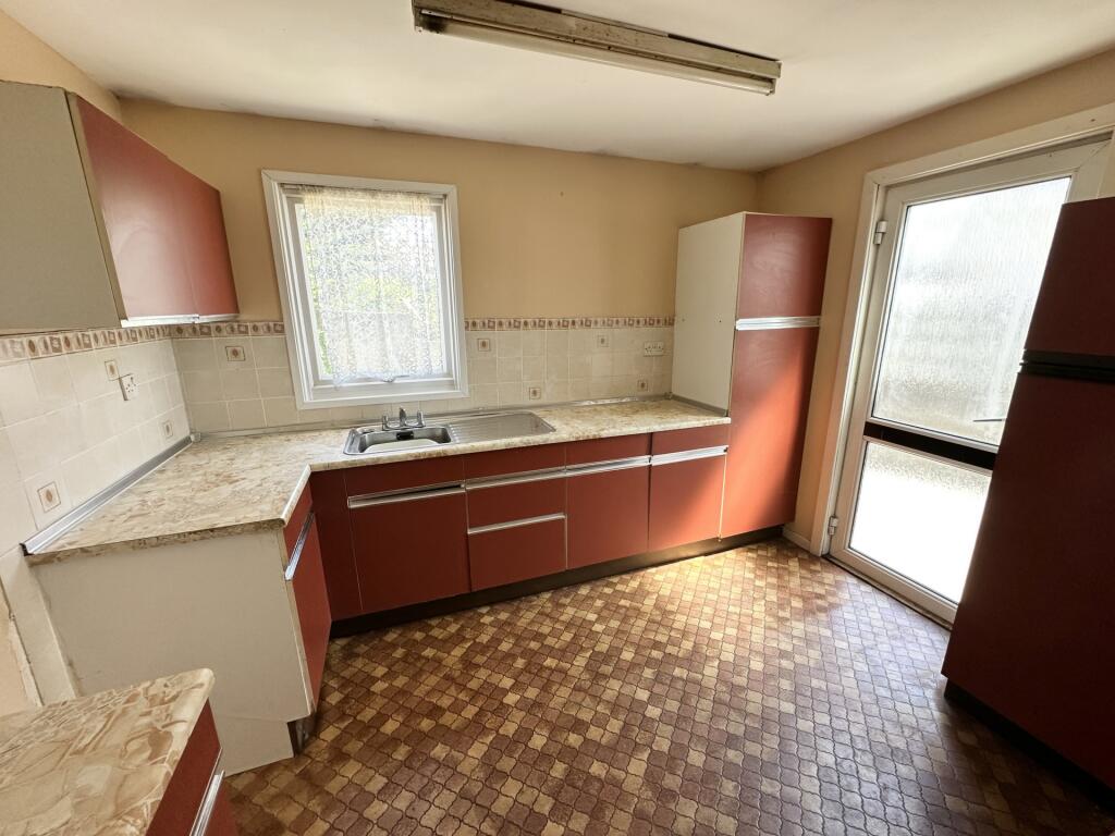 Gordon Road, Yeovil, BA21 - View 6