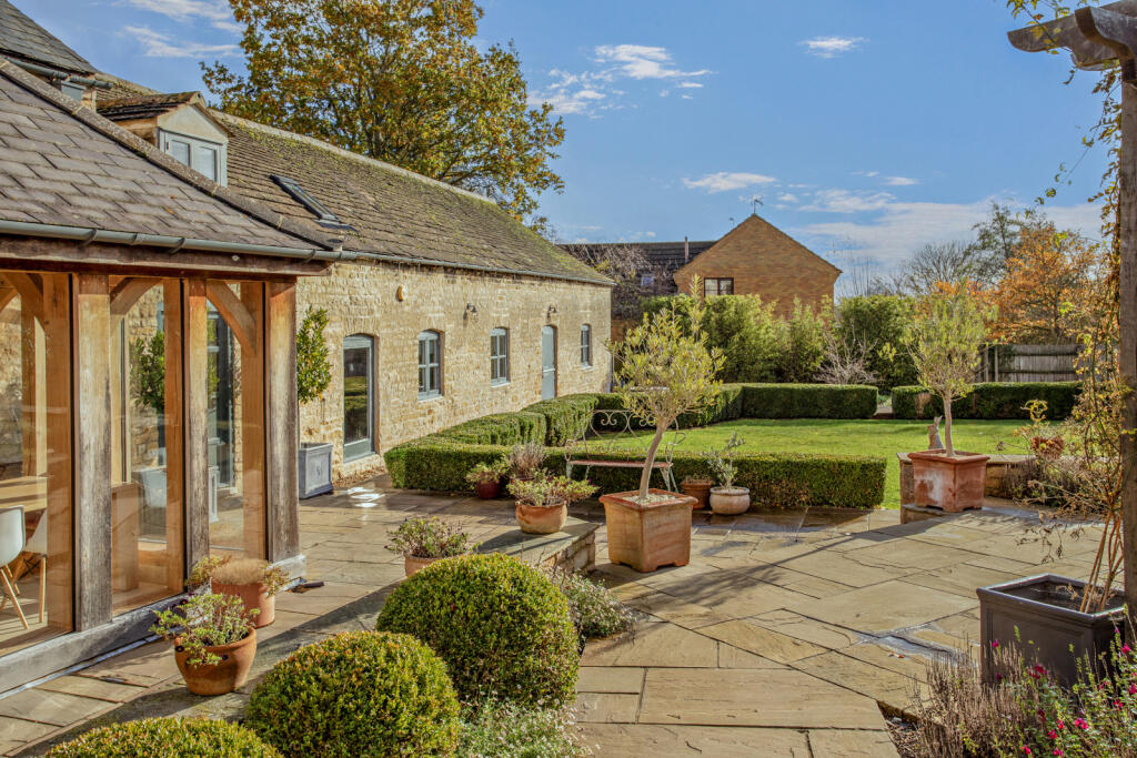 House in King's Cliffe - View 2