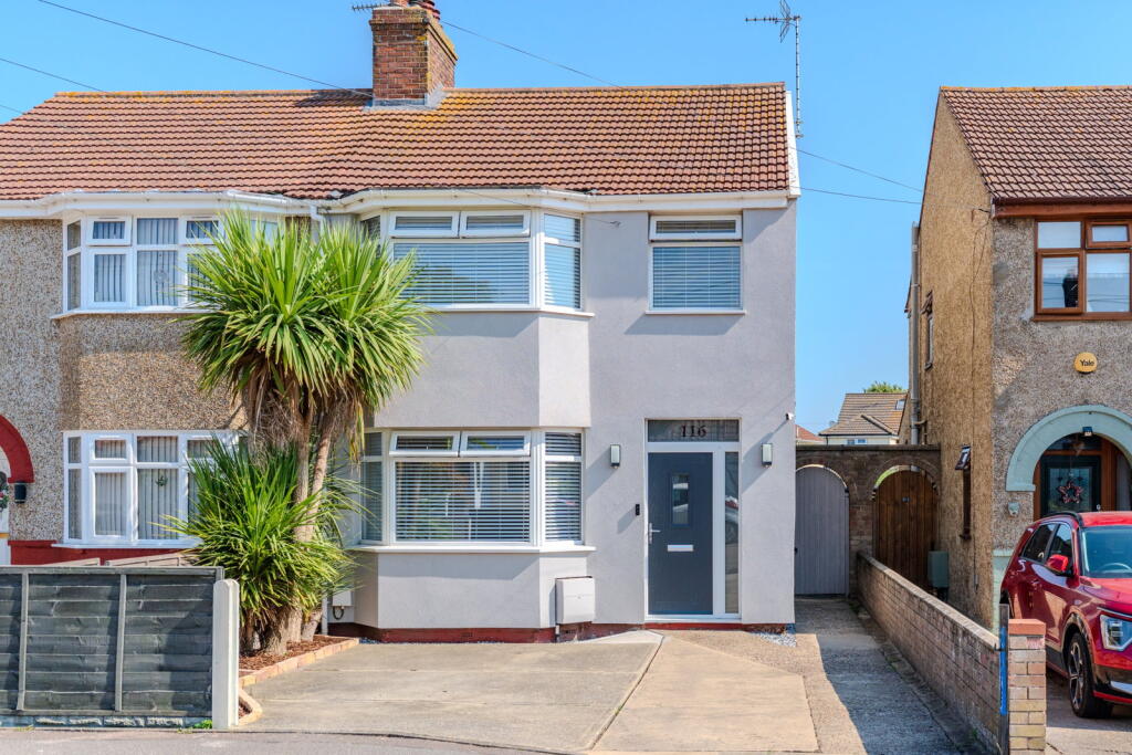 3-bed semi-detached on Kimberley Road,Lowestoft,NR33 0UA, £250,000