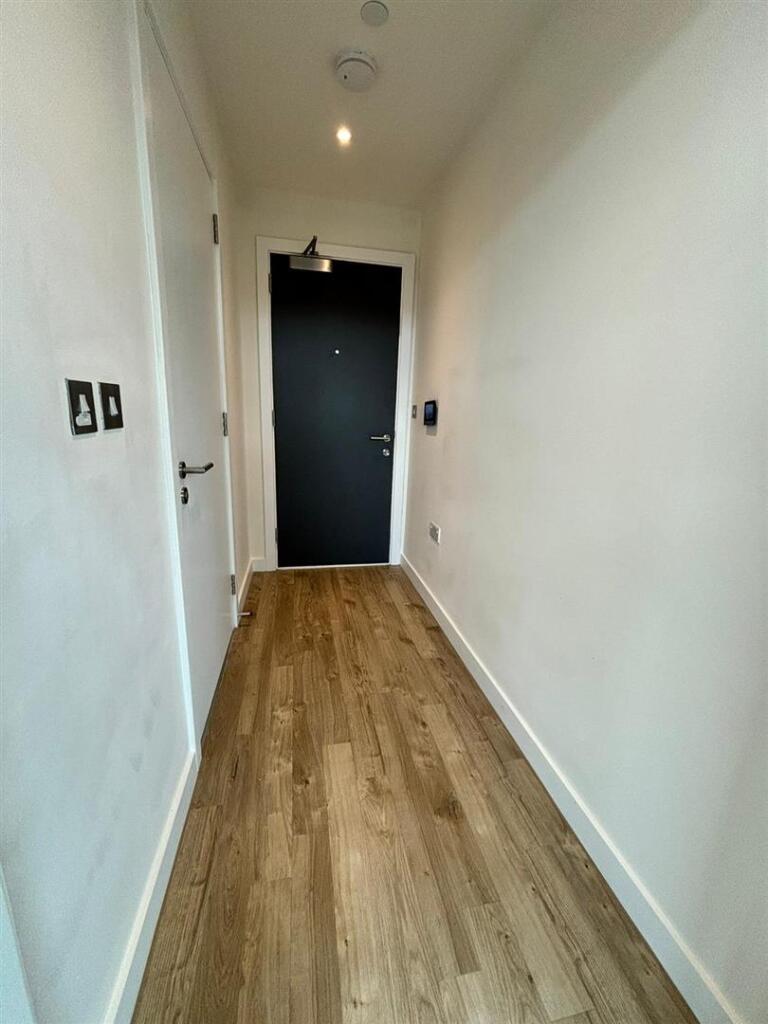 Apartment in Manchester - View 5