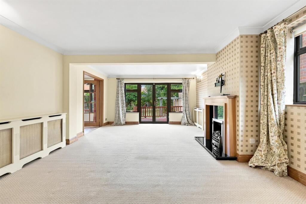 House in Basildon, Billericay - View 3