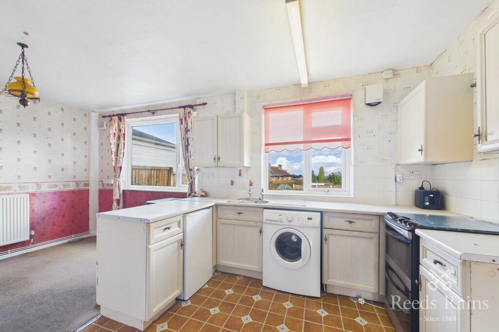 Laurel Avenue, Bramley, Rotherham, South Yorkshire, S66 photo 4