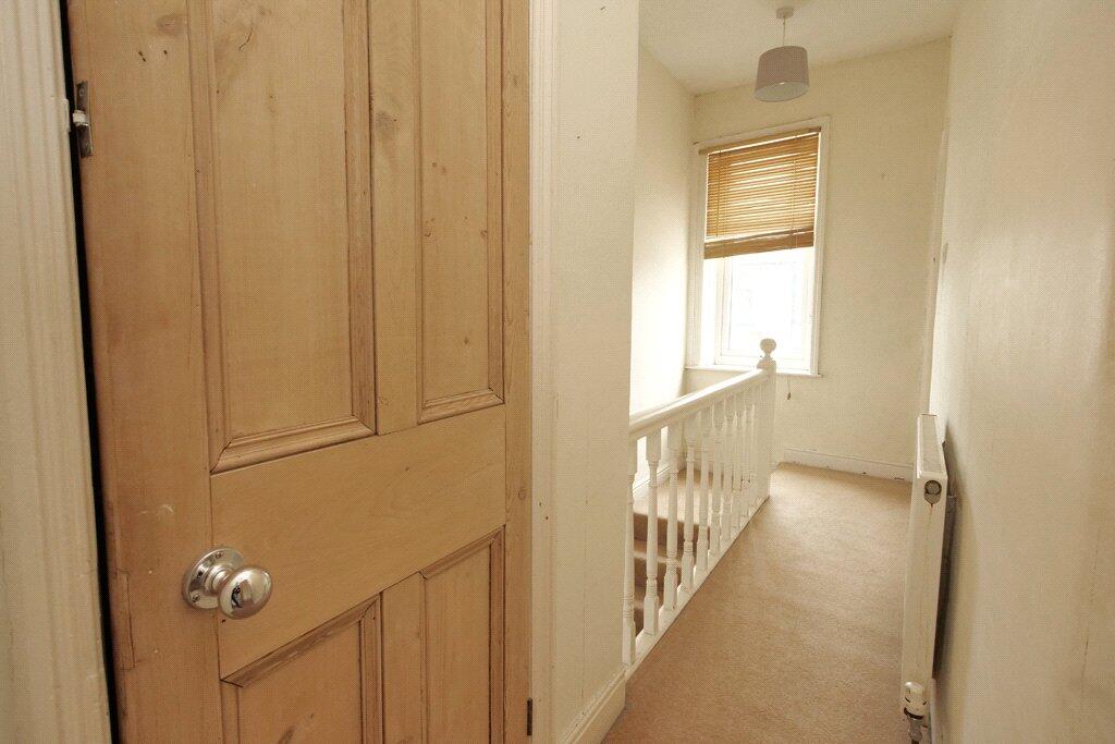 15 Montgomery Street, Skipton, BD23 2ER photo 4