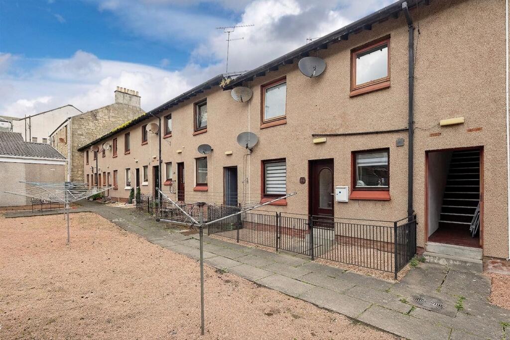 Main image of property: Bank Street, Falkirk, FK1