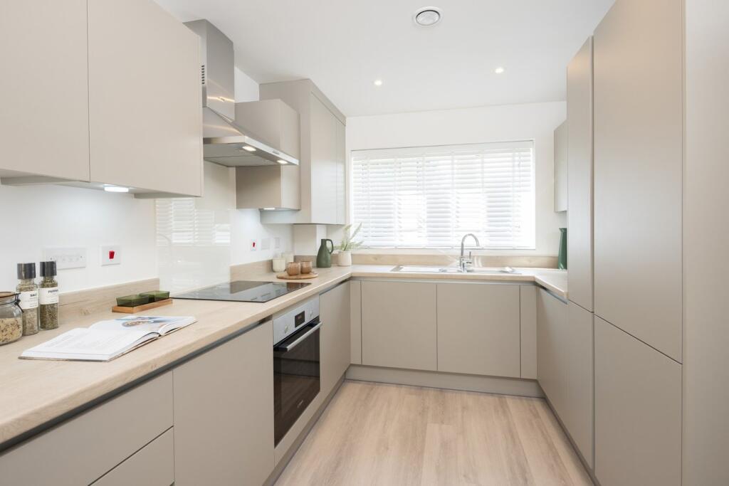 House in Merley, Oakley, Poole - View 4
