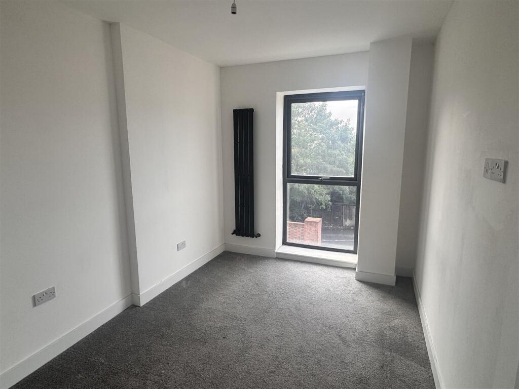 Apartment in Birmingham - More