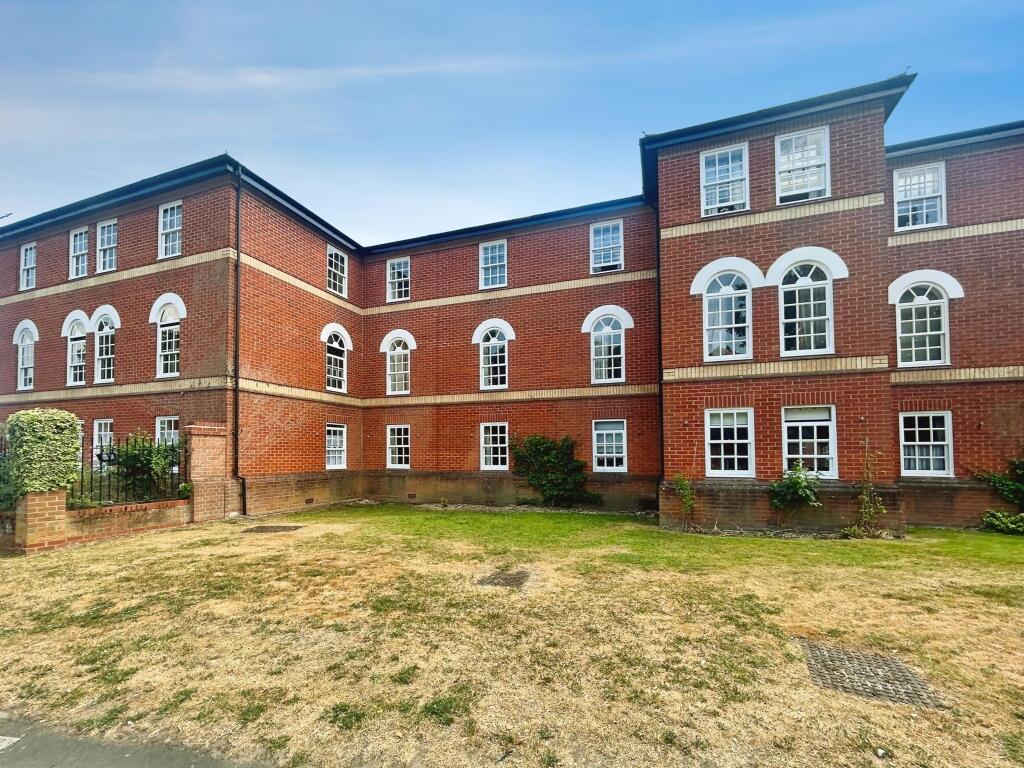 Main image of property: Farmadine House, Saffron Walden