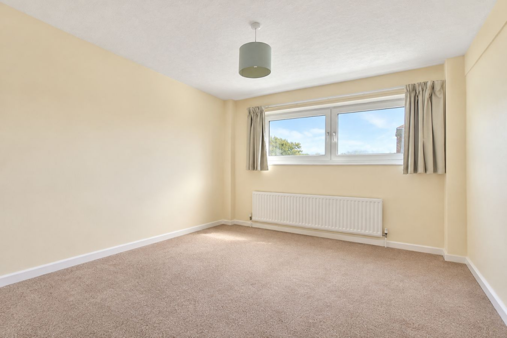 Apartment in Tonbridge - View 5