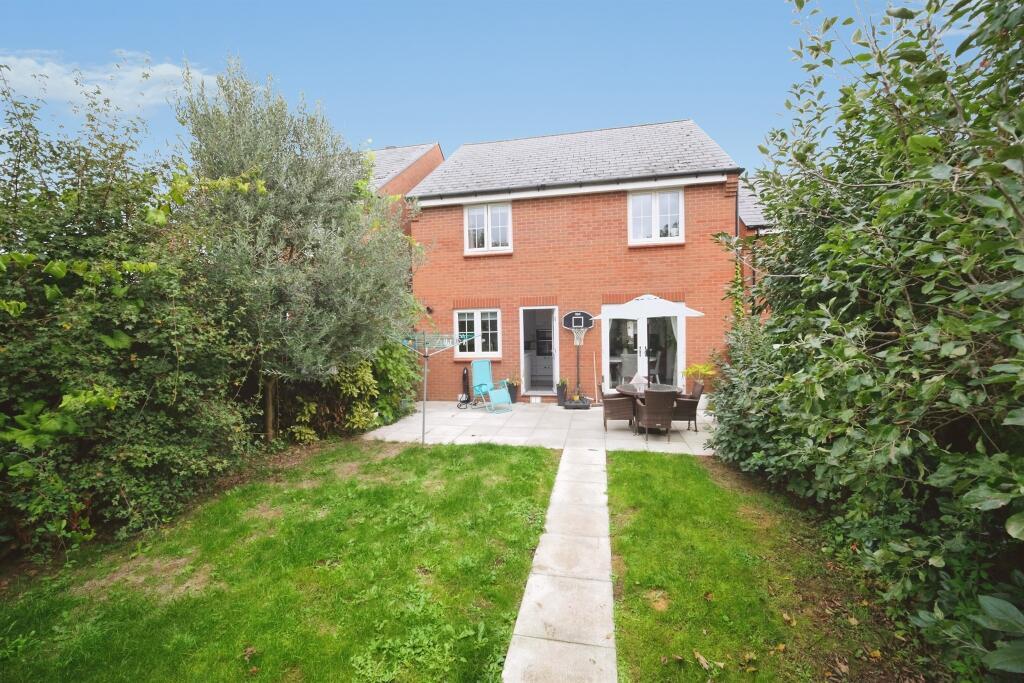 House in Newport - View 5