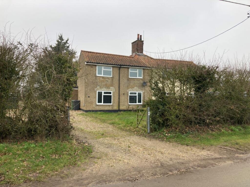 Main image of property: 5 South Acre Road, Sporle, King's Lynn, PE32 2EH