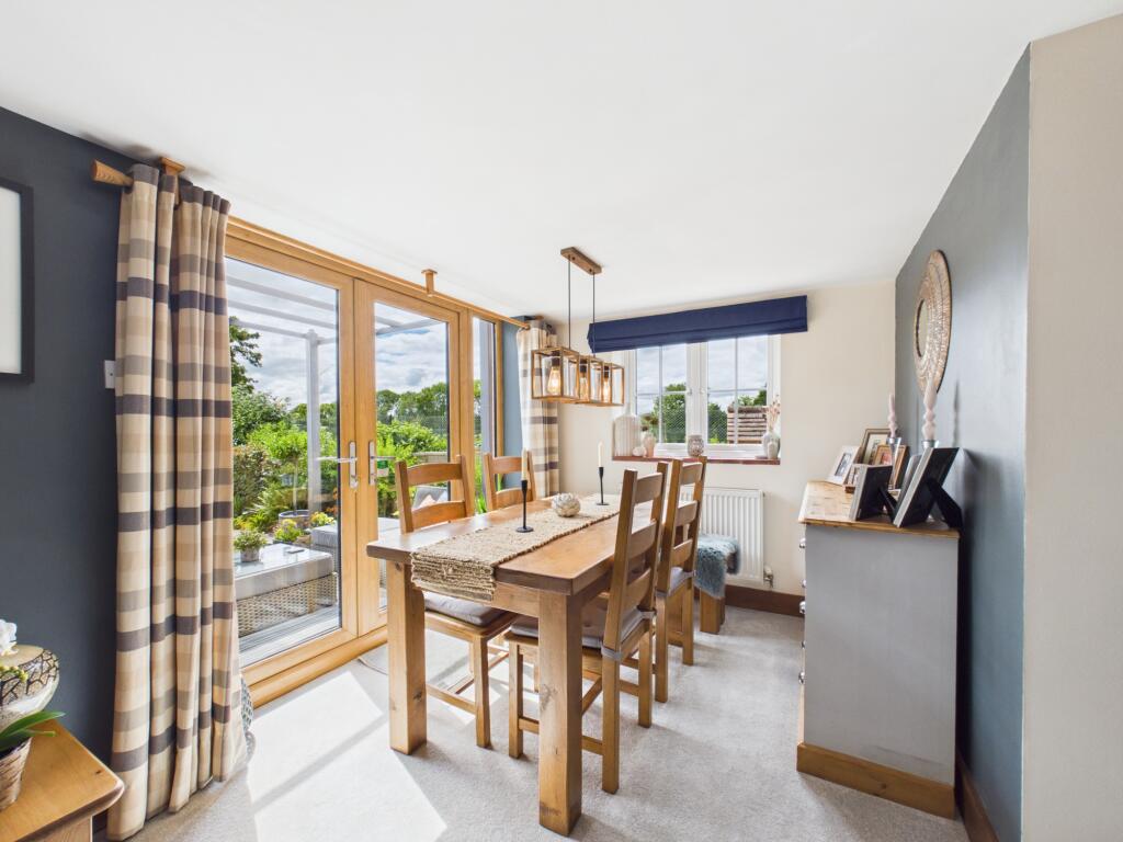 House in Basingstoke and Deane, Silchester - More