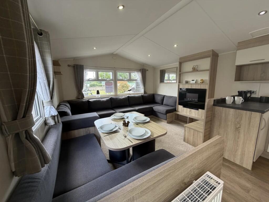3-bed caravan on 2018 BK Bluebird Lymington, Chichester Lakeside Holiday Park, Vinnetrow Road, Chichester, West Sussex, PO20 1QH, £44,995