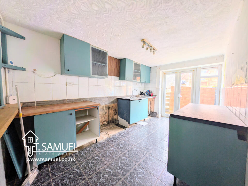 House in Cardiff - View 4