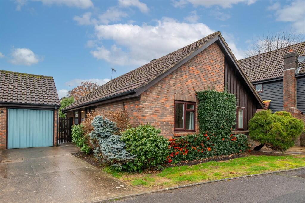 Main image of property: Harvestside, Horley, Surrey, RH6