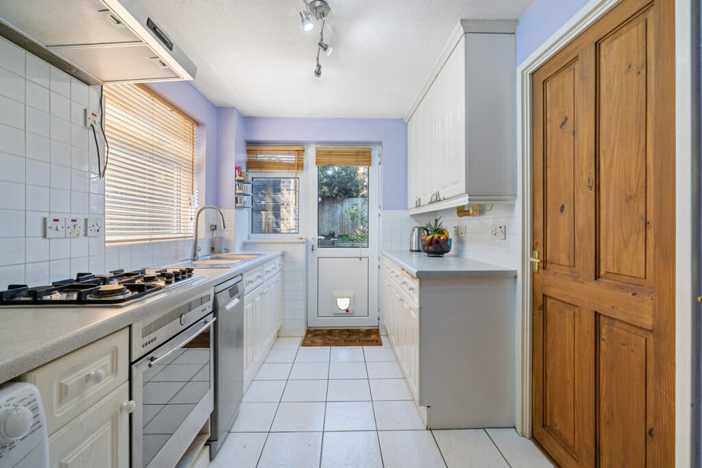 House in London, Beddington - View 4