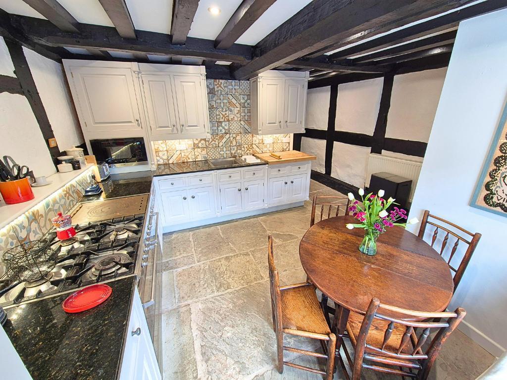 West Street, Pembridge, Herefordshire, HR6 9DU photo 4