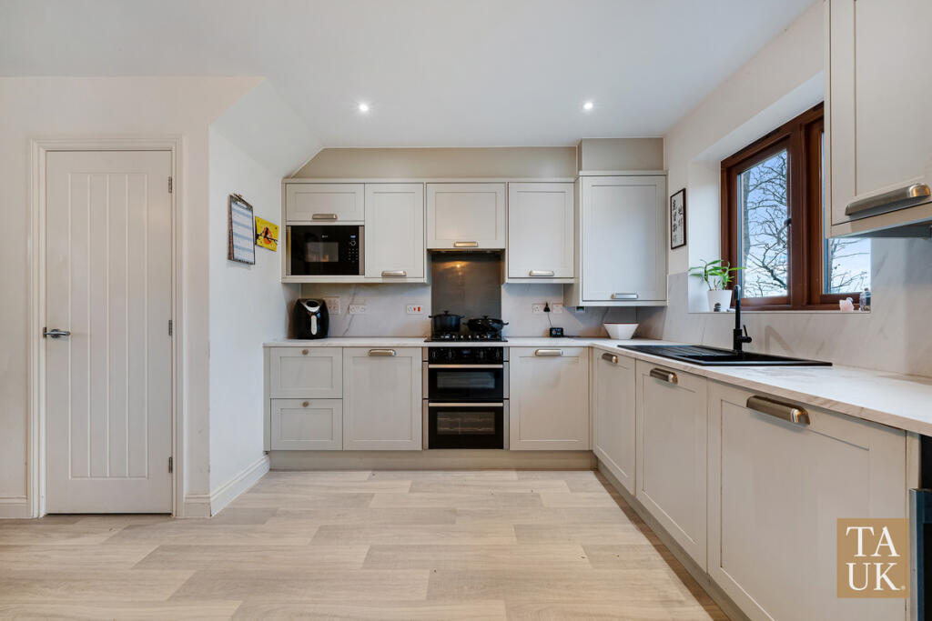 House in West Lancashire, Halsall - View 3