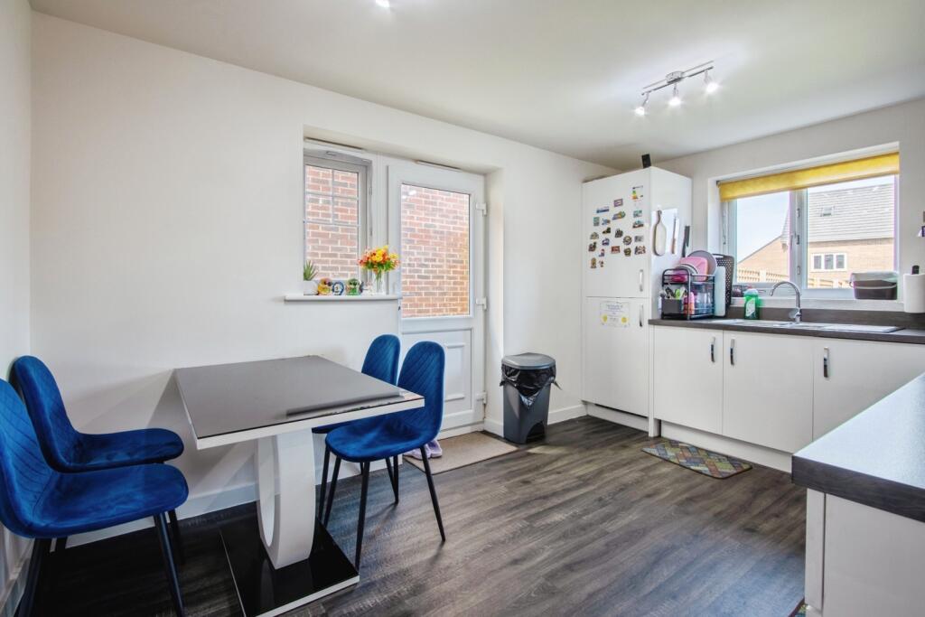 House in Wakefield - View 3