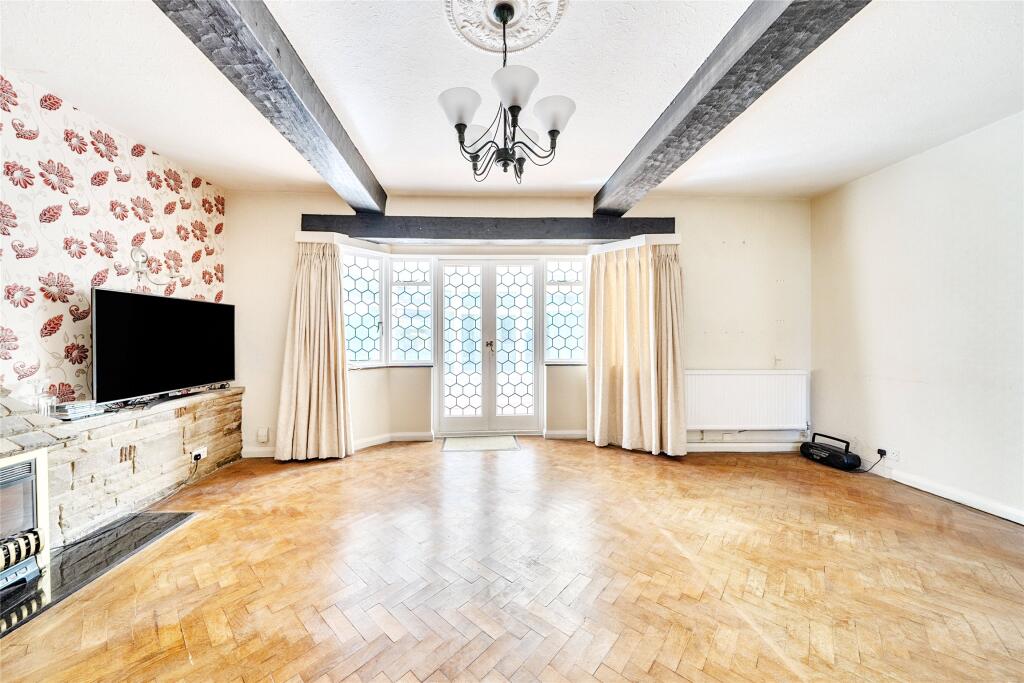 House in Sutton - View 4