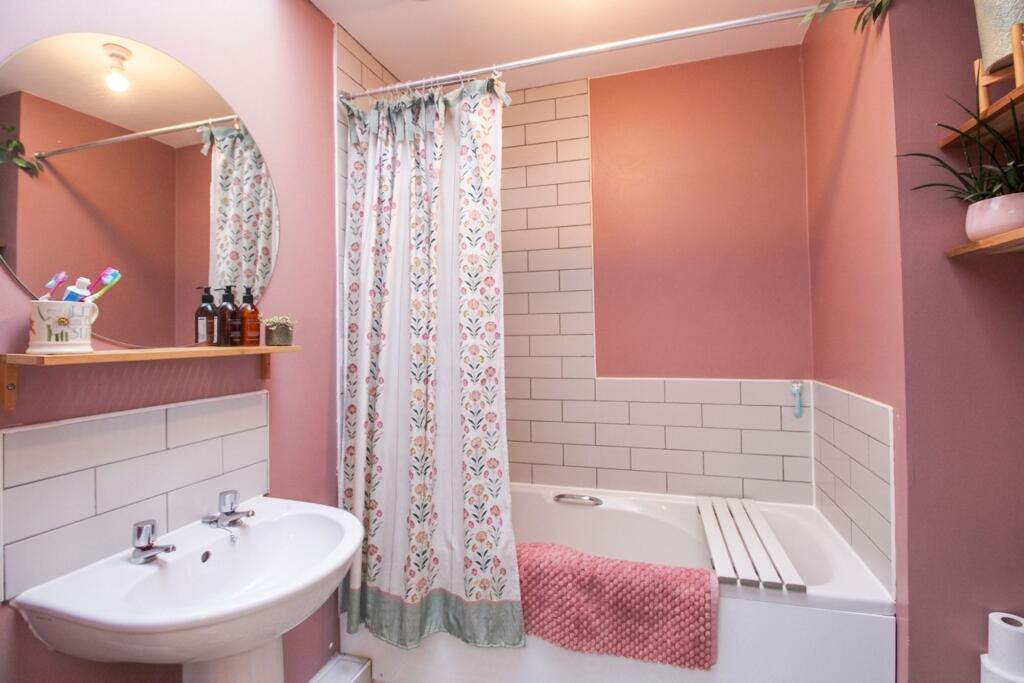 Apartment in Salisbury - View 5