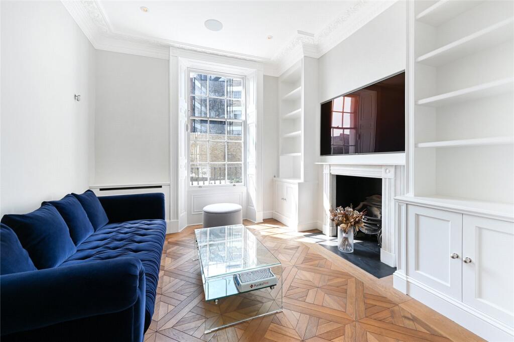 House in London, Royal Borough of Kensington and Chelsea - View 2