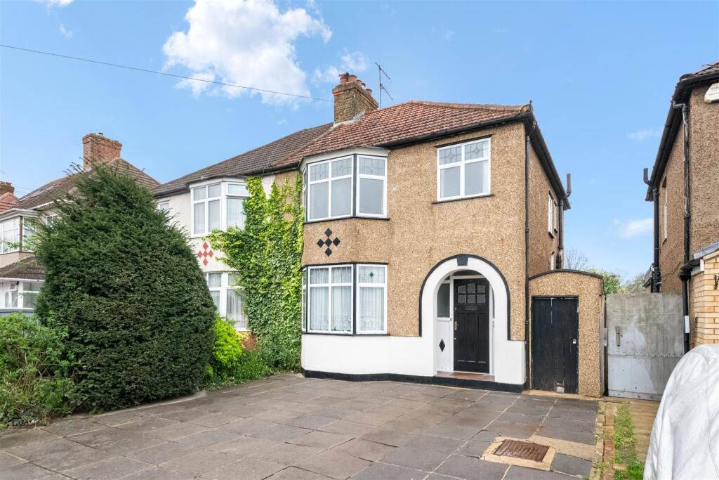 Main image of property: Queens Road, Hayes