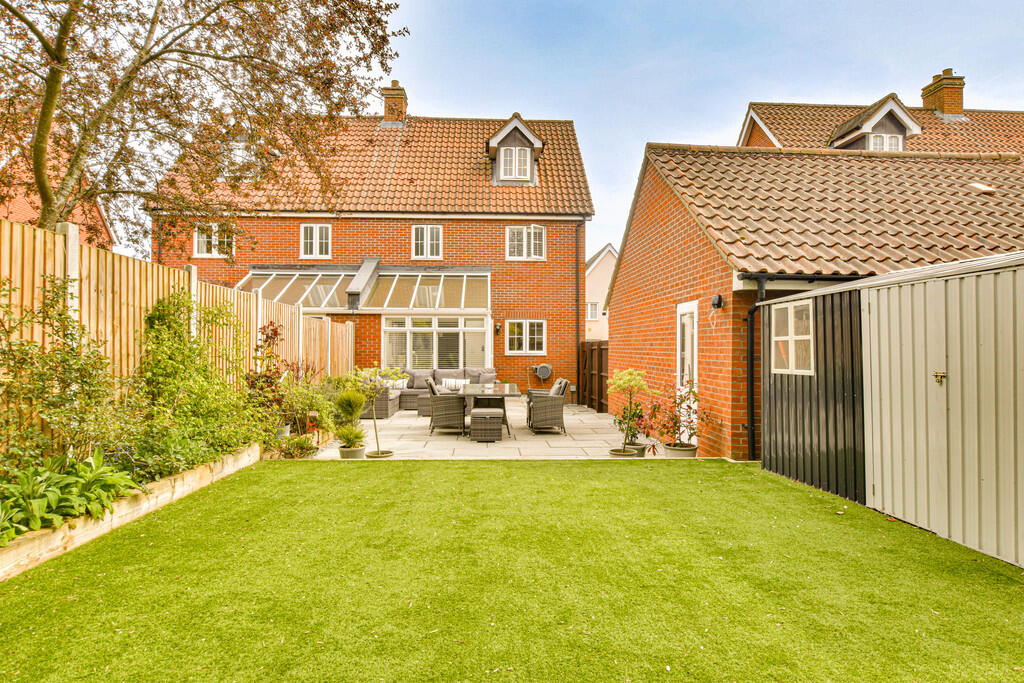 House in Uttlesford, Flitch Green - View 3